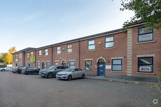 7-14 Newton Ct, Wolverhampton for lease Building Photo- Image 1 of 1