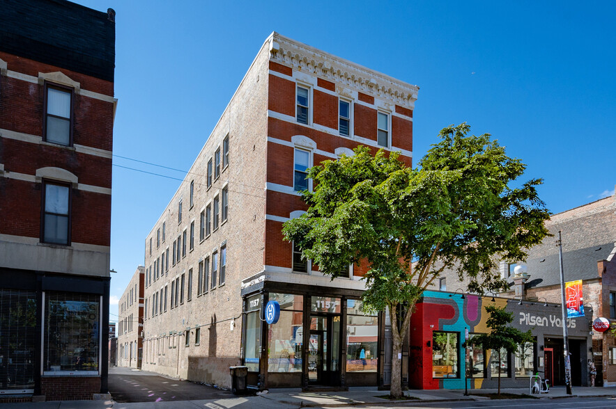 1157 W 18th St, Chicago, IL for sale - Primary Photo - Image 1 of 20