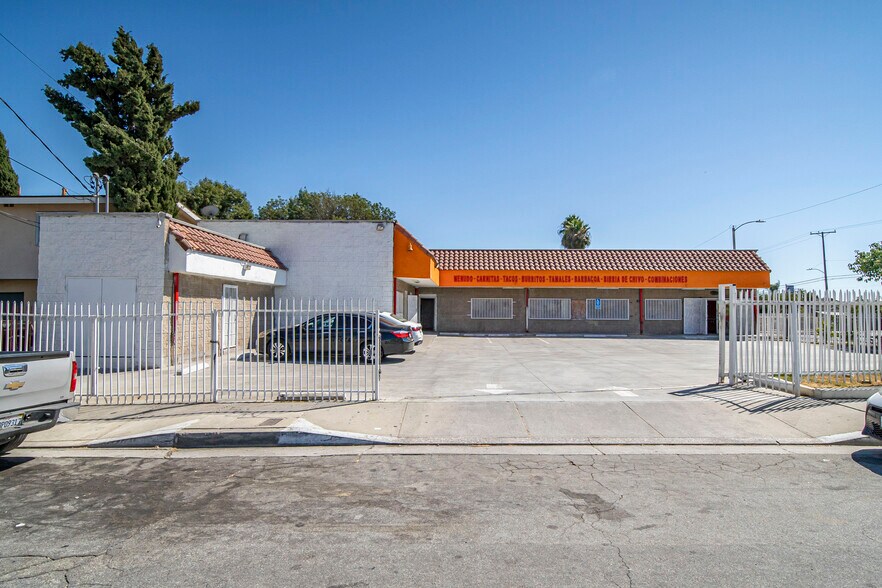 11810 Carmenita rd, Whittier, CA for sale - Building Photo - Image 2 of 23