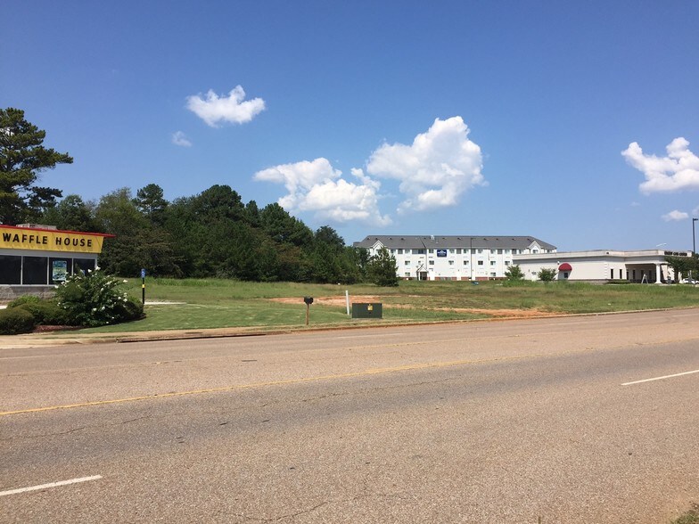 Shields Rd, Huntsville, AL for sale - Building Photo - Image 1 of 1