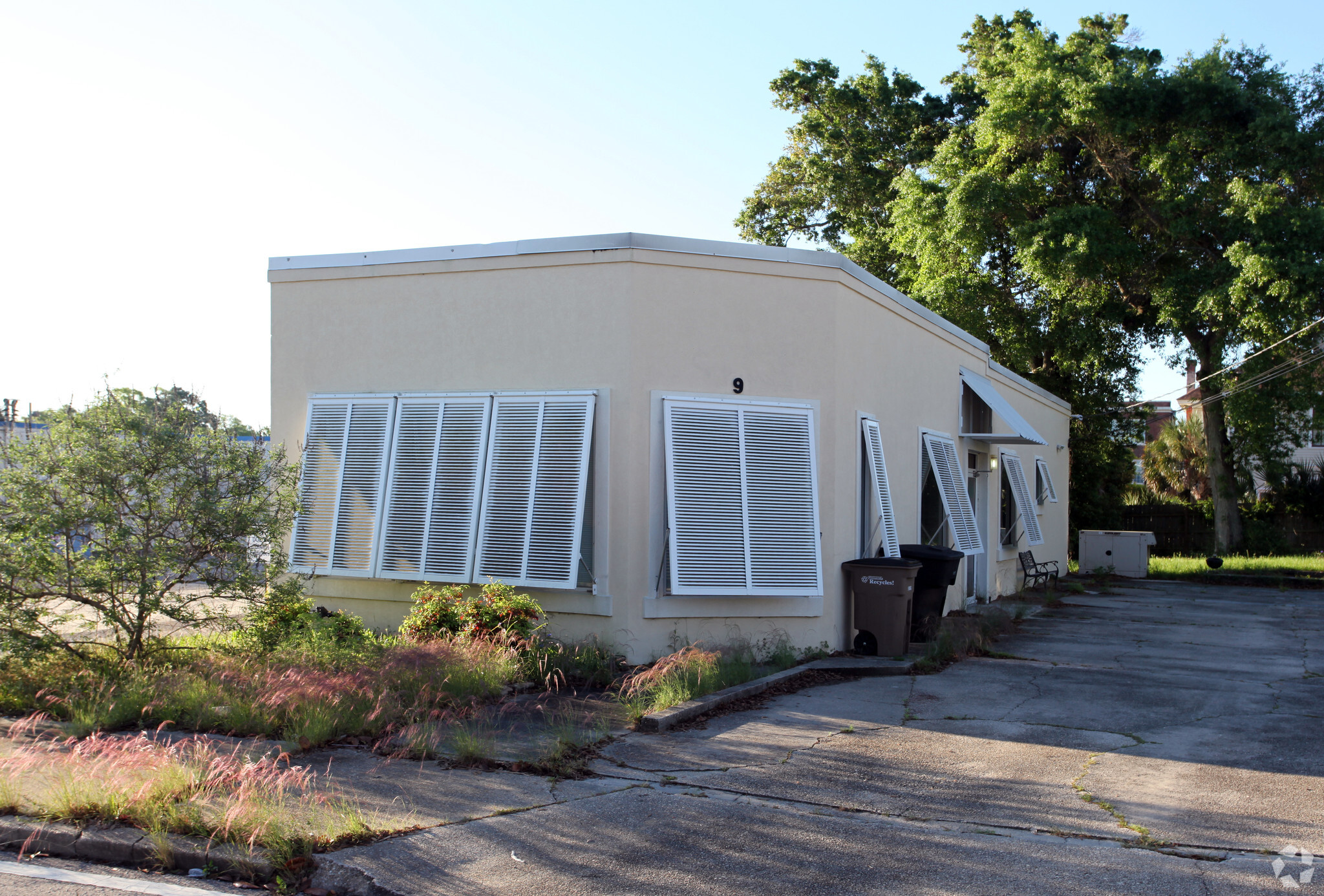 9 W Blount St, Pensacola, FL for lease Primary Photo- Image 1 of 13