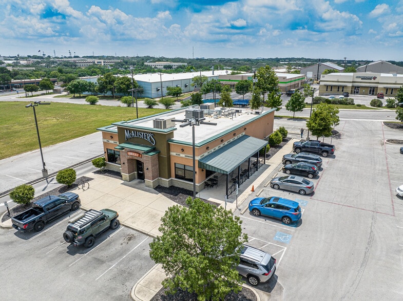 5880 De Zavala Rd, San Antonio, TX for sale - Building Photo - Image 2 of 6