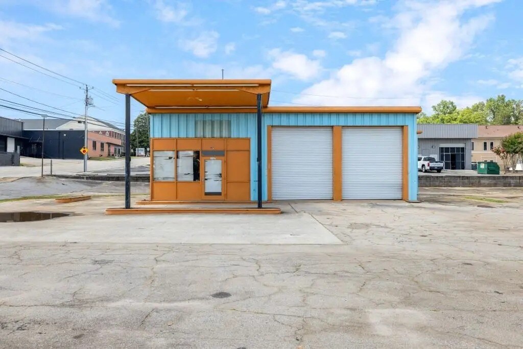 1507 Martin Luther King Jr Blvd, Gainesville, GA for sale Primary Photo- Image 1 of 1