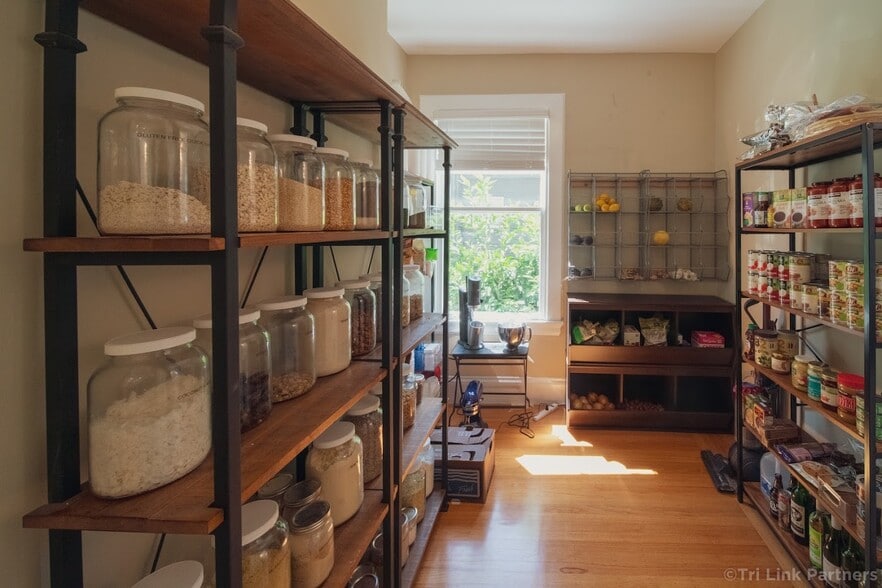 435 Vernon St, Oakland, CA for sale - Interior Photo - Image 3 of 73