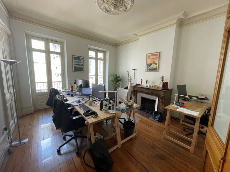Office in Bordeaux for sale - Interior Photo - Image 3 of 13