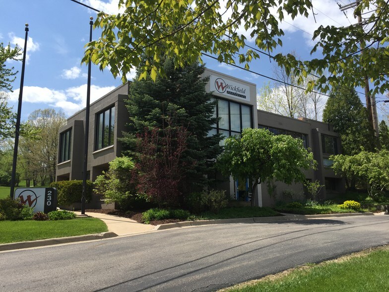 230 Huronview Blvd, Ann Arbor, MI for sale - Primary Photo - Image 1 of 1