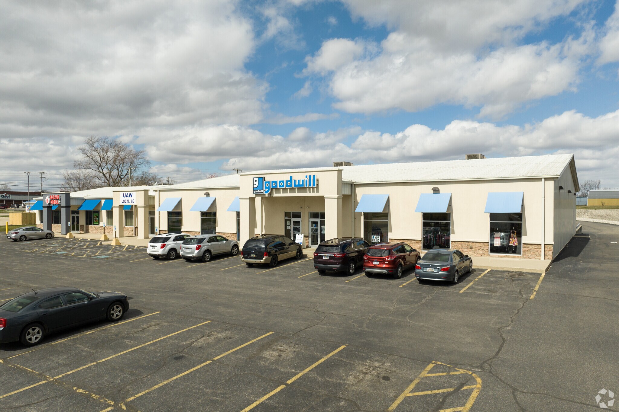 240 Lagrange St, Napoleon, OH for lease Primary Photo- Image 1 of 6