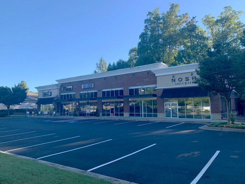 11255 Woodstock Rd, Roswell, GA 30075