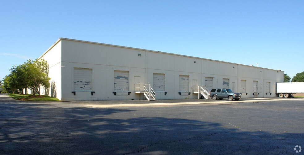 3501 Spring Forest Rd, Raleigh, NC for lease - Building Photo - Image 2 of 2