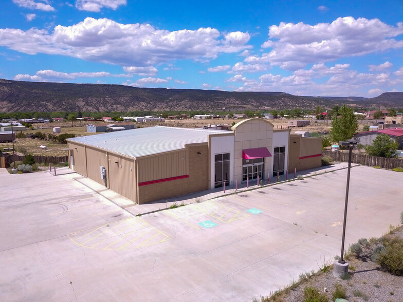 1101 Highway 68, Velarde, NM for lease - Primary Photo - Image 1 of 8