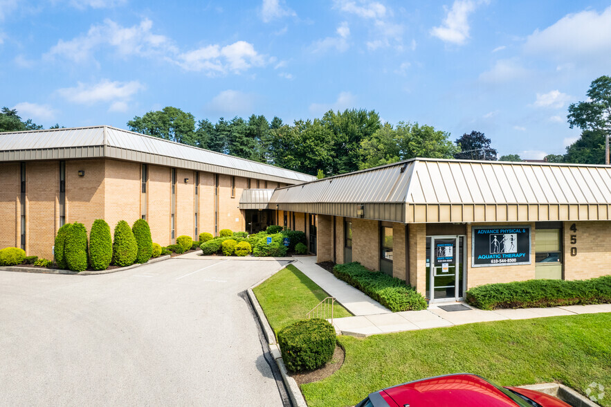 450 Park Way, Broomall, PA for lease - Building Photo - Image 1 of 5