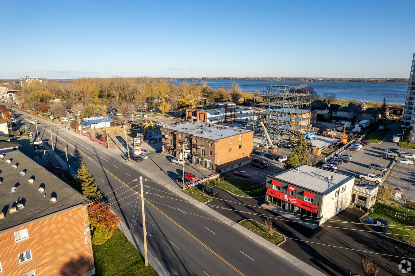 372 Rue NotreDame, Repentigny, QC J6A 2S5