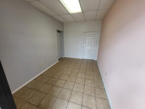 10617 Fuqua St, Houston, TX for lease Interior Photo- Image 2 of 3