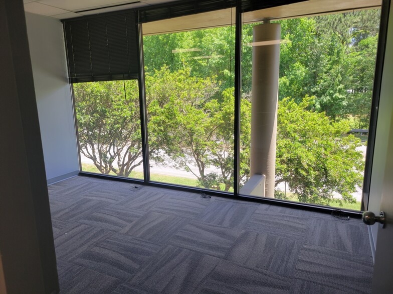 500 Northlake Dr, Peachtree City, GA for lease - Interior Photo - Image 2 of 3