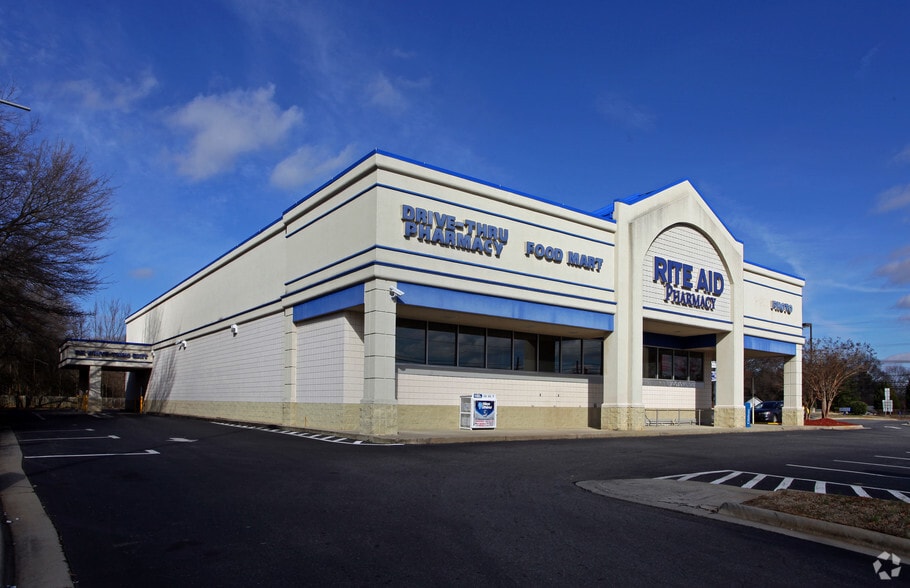 520 E Trade St, Dallas, NC for sale - Primary Photo - Image 1 of 1