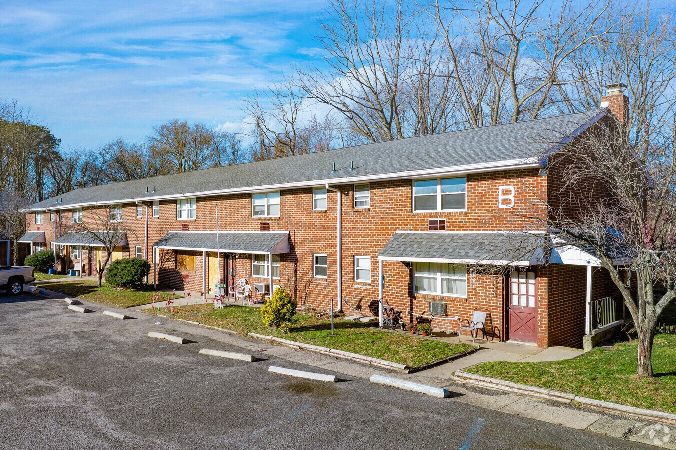 222 White Horse Pike, Clementon, NJ 08021