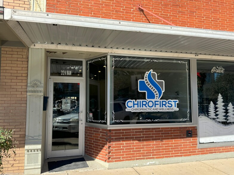 212 N Main St, Bryan, TX for lease - Interior Photo - Image 1 of 15