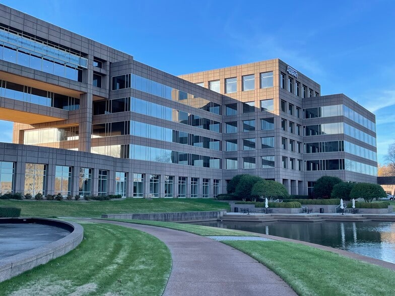 907 Explorer Blvd NW, Huntsville, AL for lease - Building Photo - Image 3 of 21