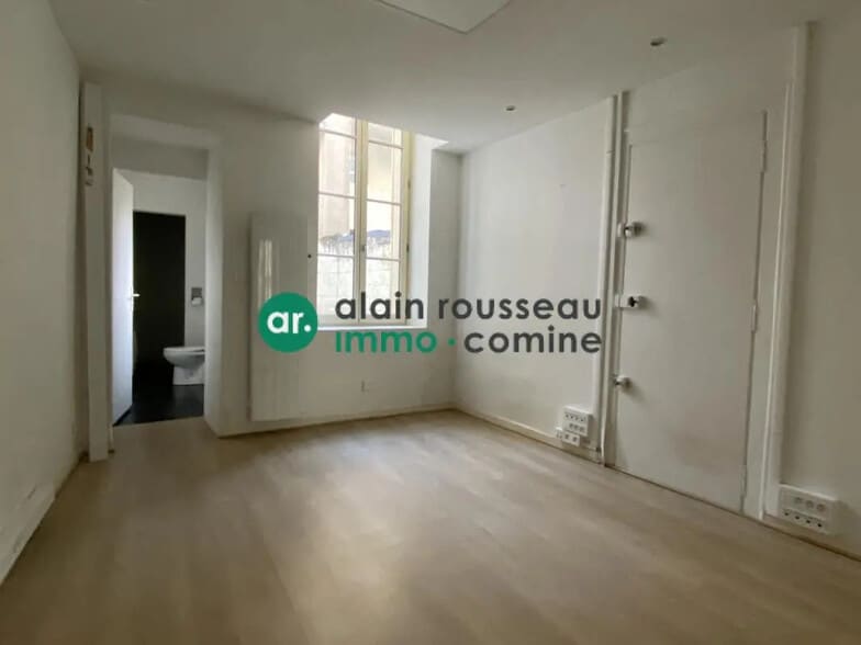 Office in Angers for lease - Interior Photo - Image 3 of 4