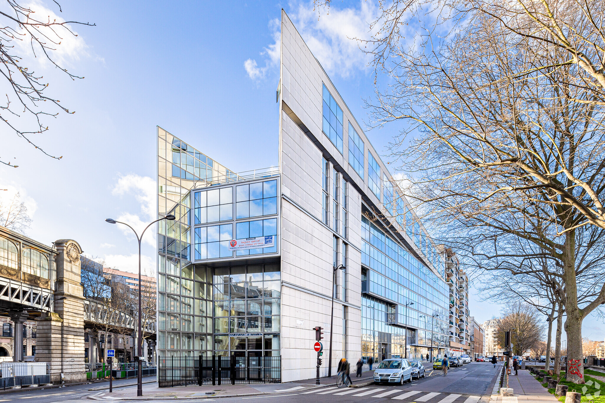 210 quai de Jemmapes, Paris for lease Primary Photo- Image 1 of 8