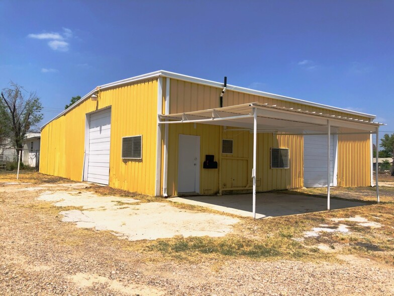 504 N 2nd St, Carrizo Springs, TX for sale - Building Photo - Image 1 of 1