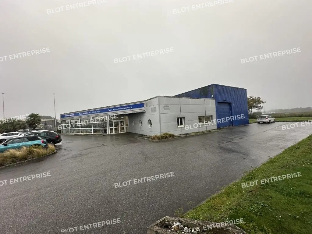 Flex in Mellac for lease Building Photo- Image 1 of 6