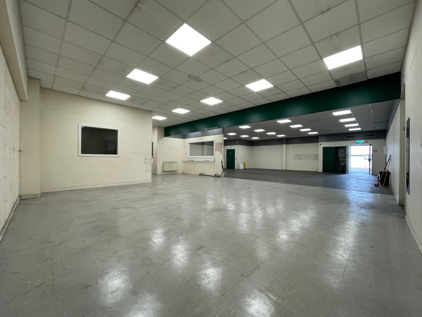 Beaver Rd, Ashford for lease Interior Photo- Image 1 of 5