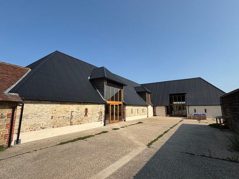 Duncton, Petworth for lease - Building Photo - Image 1 of 7