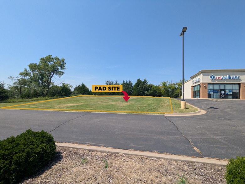 2401 Summit St, Arkansas City, KS for sale - Building Photo - Image 2 of 3