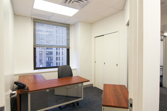 450 7th Ave, New York, NY for lease Interior Photo- Image 2 of 4