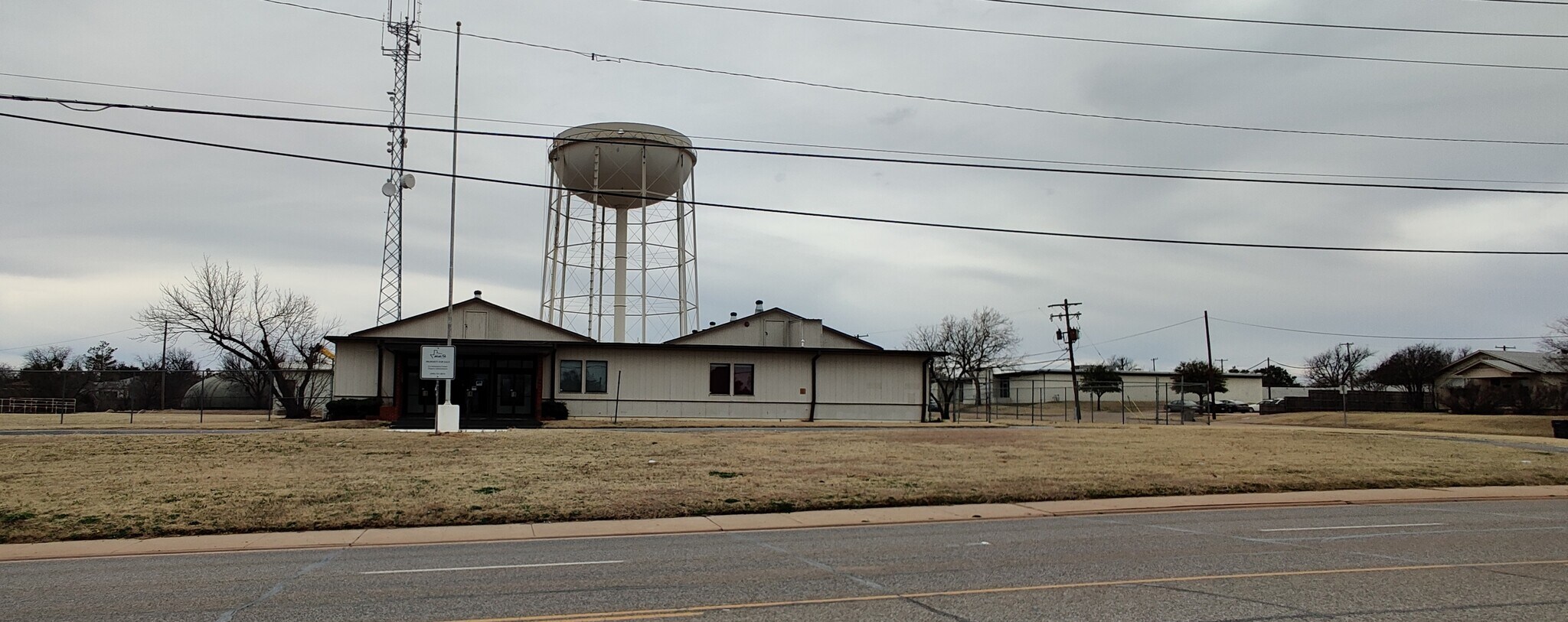 1823 Seymour Hwy, Wichita Falls, TX for sale Primary Photo- Image 1 of 1