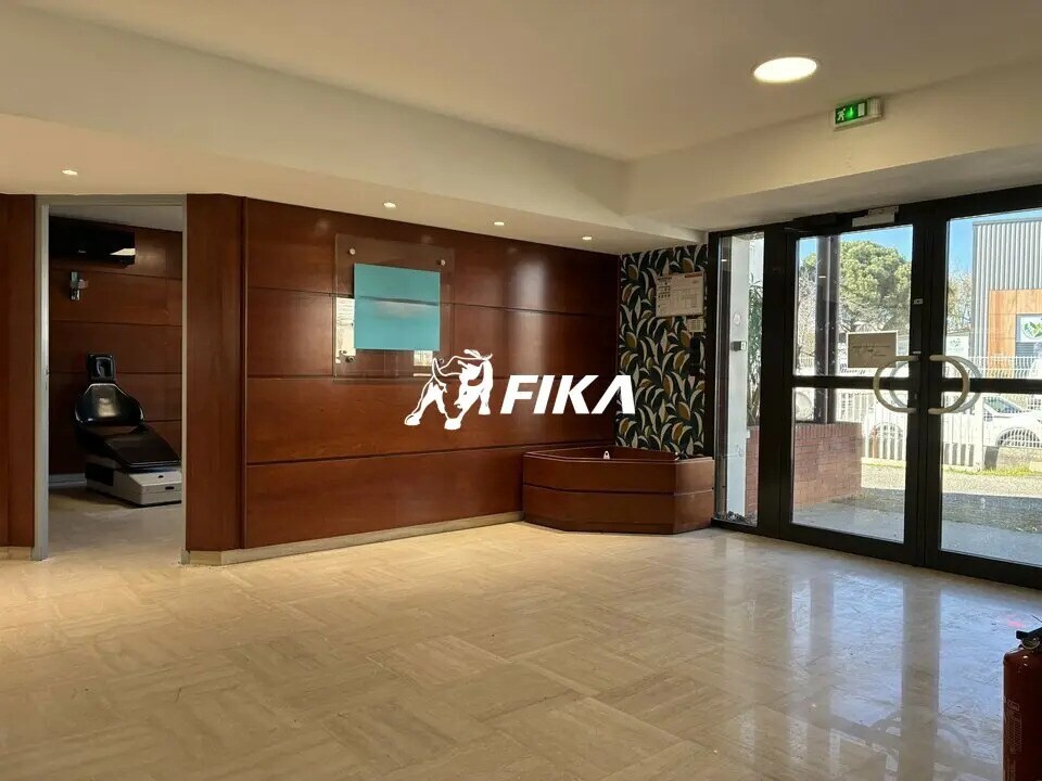 Location Bureaux 171 m² - Photo 1
