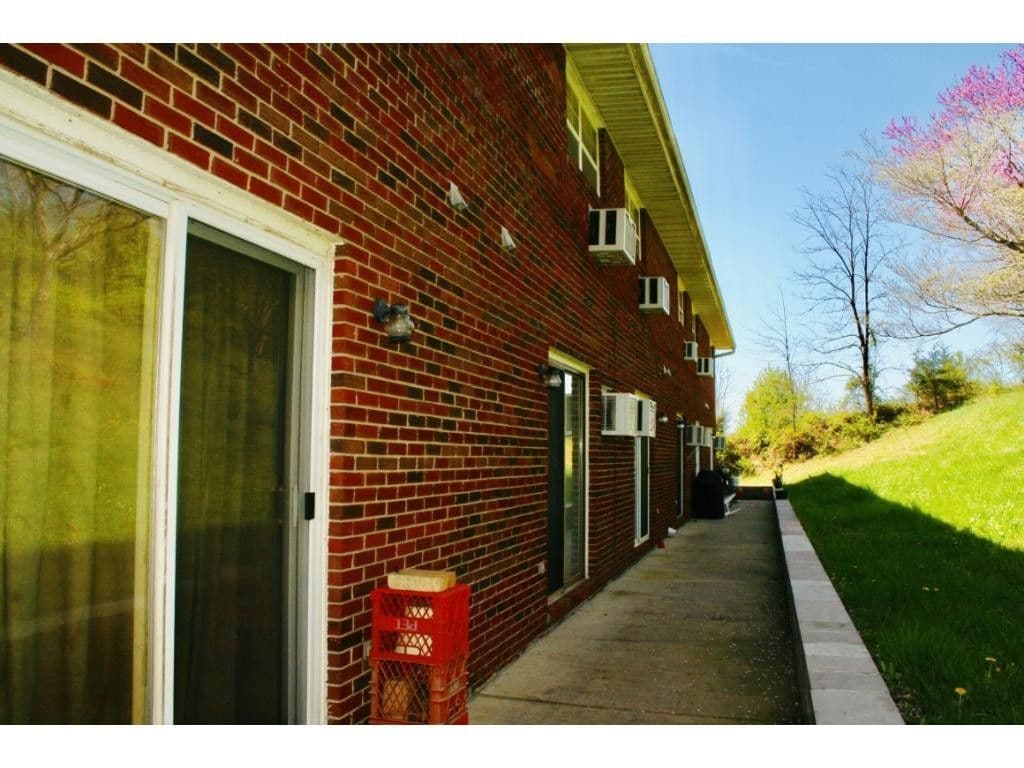 2825 Boones Creek Rd, Johnson City, TN 37615 Multifamily for Sale