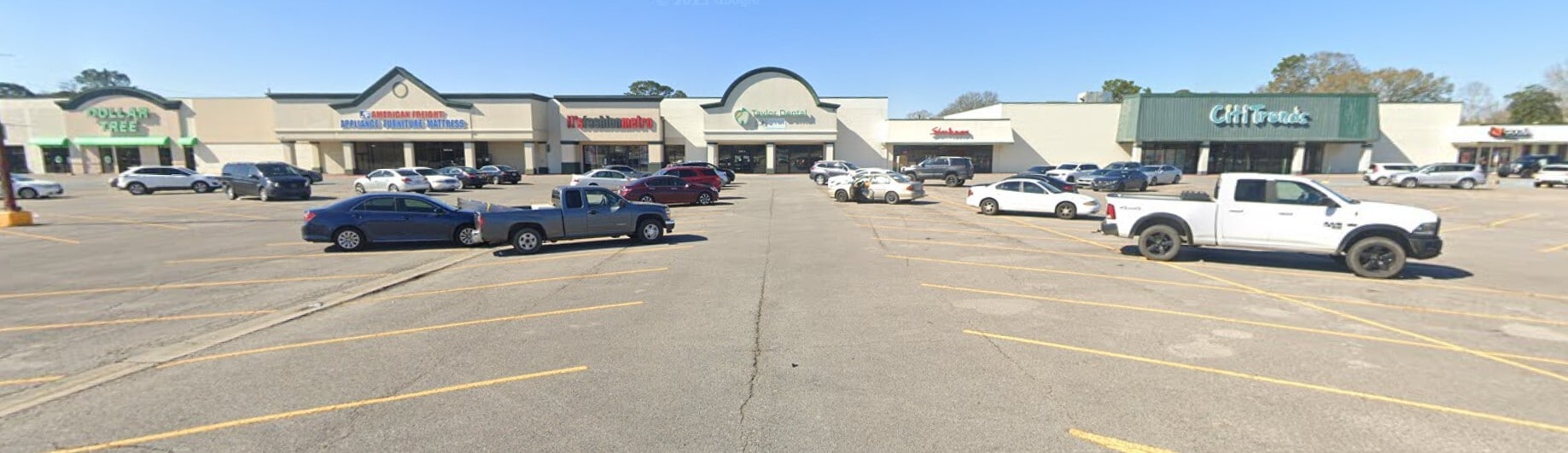 2001 NW Evangeline Trwy, Lafayette, LA for lease Building Photo- Image 1 of 15