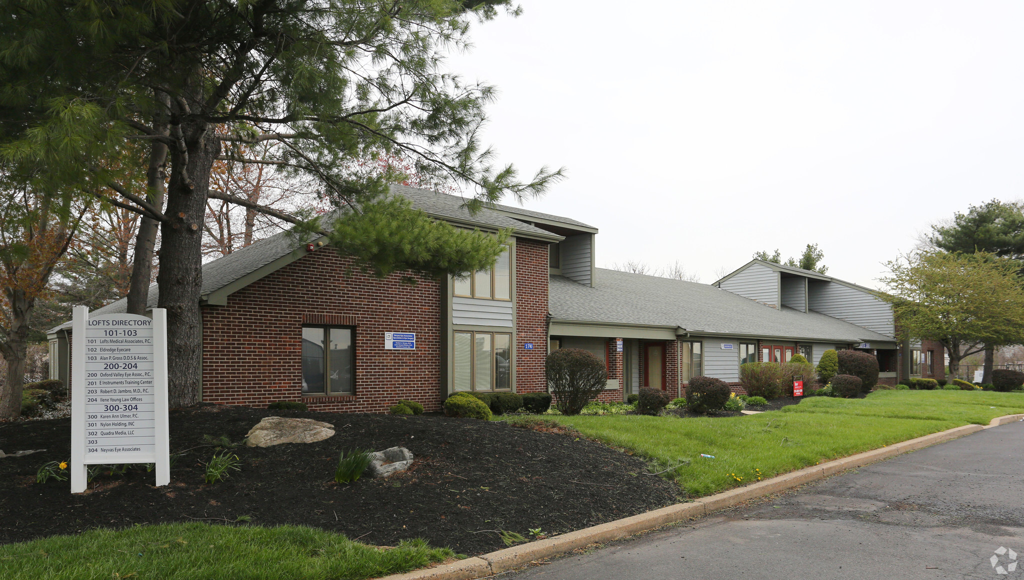 Office in Langhorne, PA for sale Primary Photo- Image 1 of 1