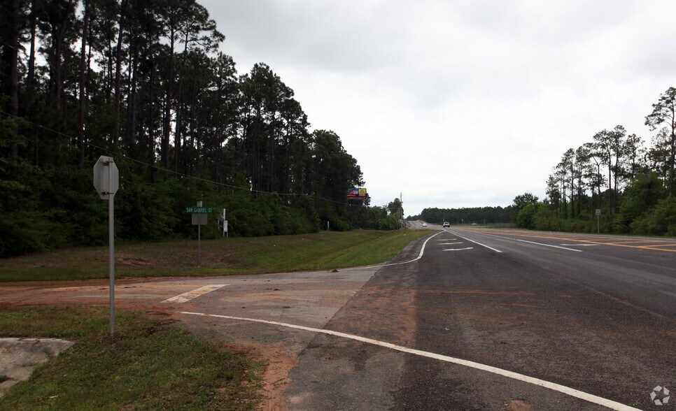 Avalon Blvd, Milton, FL for sale - Primary Photo - Image 1 of 1