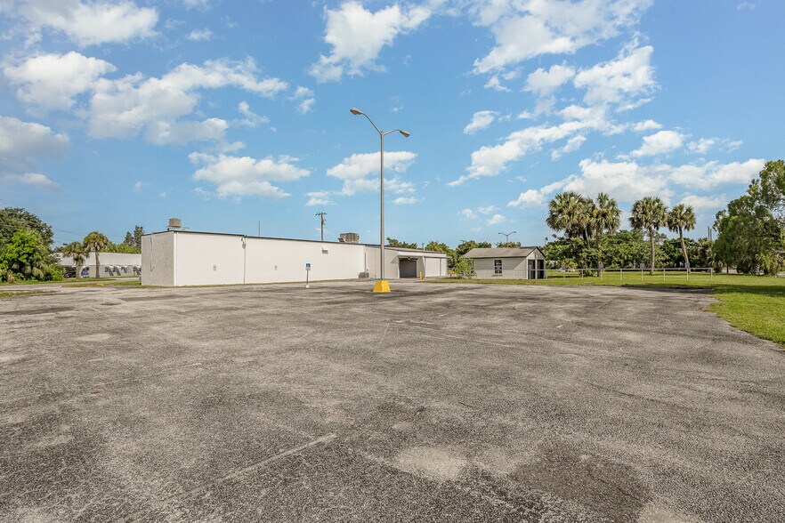 211 Nieman Ave, Melbourne, FL for lease - Building Photo - Image 3 of 37