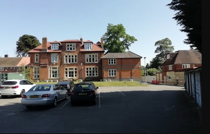 Kingswick Dr, Ascot for lease - Building Photo - Image 3 of 3