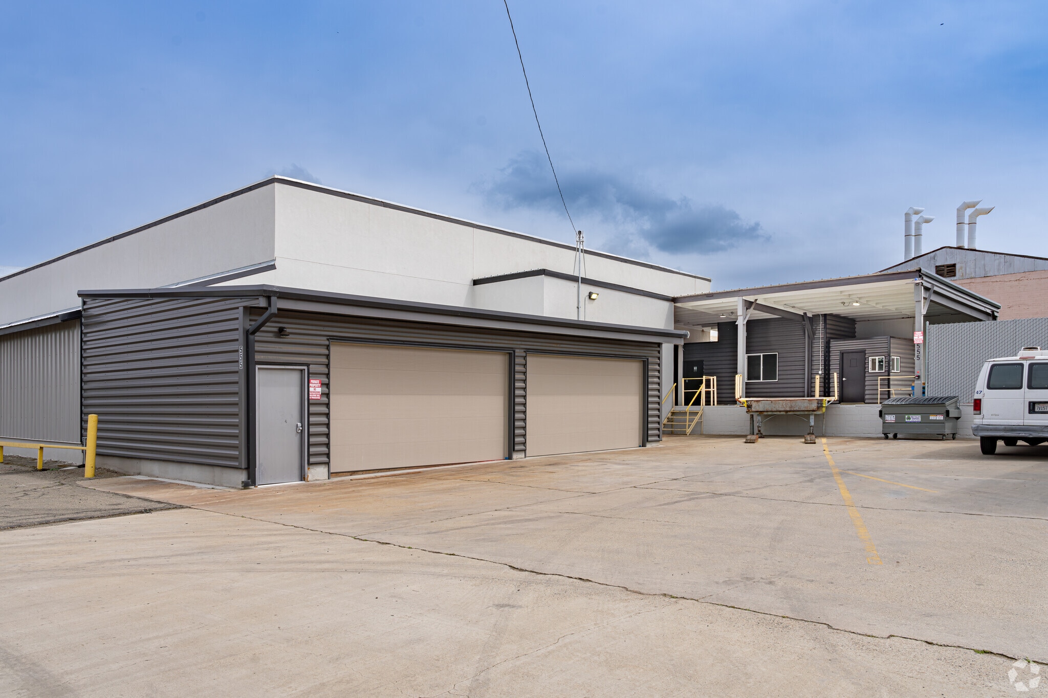 555 1st St, Exeter, CA for lease Primary Photo- Image 1 of 25