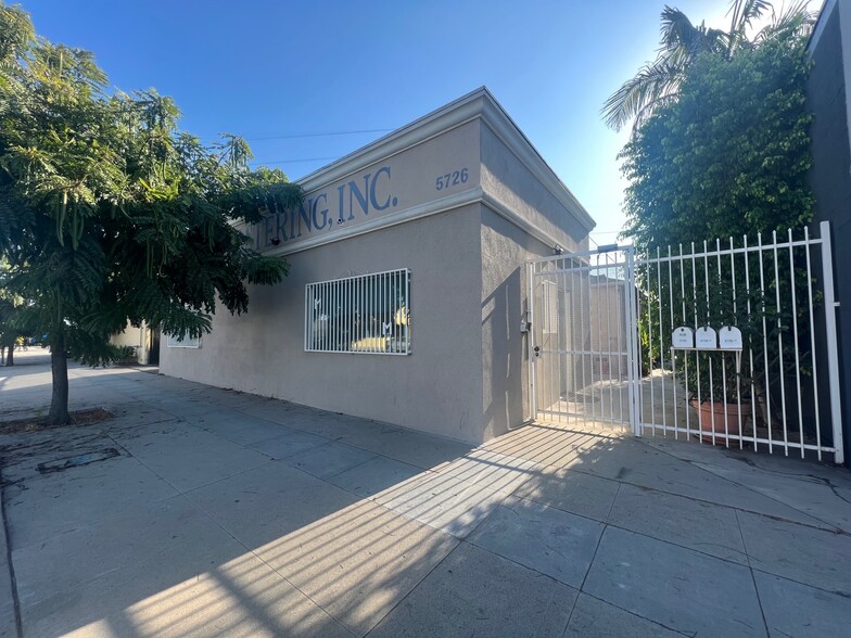 5726 Cahuenga Blvd, North Hollywood, CA for sale - Building Photo - Image 1 of 1