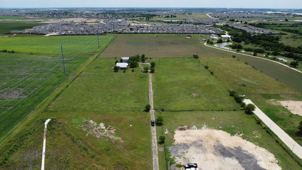 5460 County Road 100, Hutto, TX for sale - Building Photo - Image 3 of 12