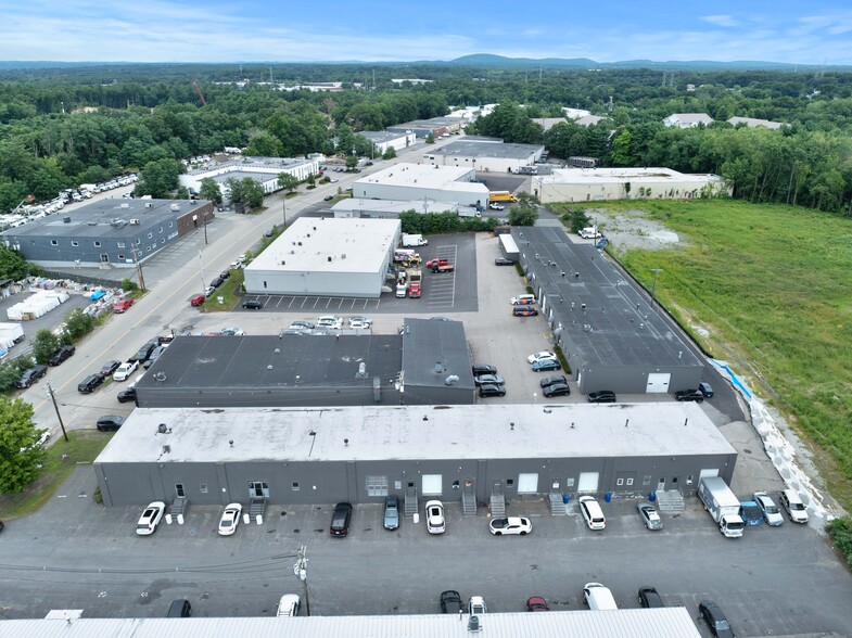 45 Tosca Dr, Stoughton, MA for lease - Building Photo - Image 3 of 5