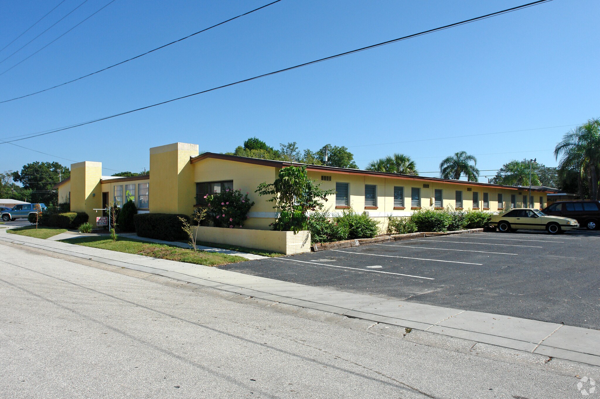 403 S Cirus Ave, Clearwater, FL for sale Primary Photo- Image 1 of 1