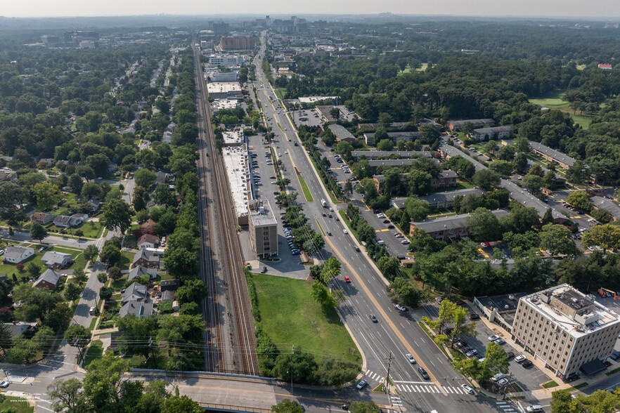 900 Rockville Pike, Rockville, MD for sale - Building Photo - Image 3 of 4