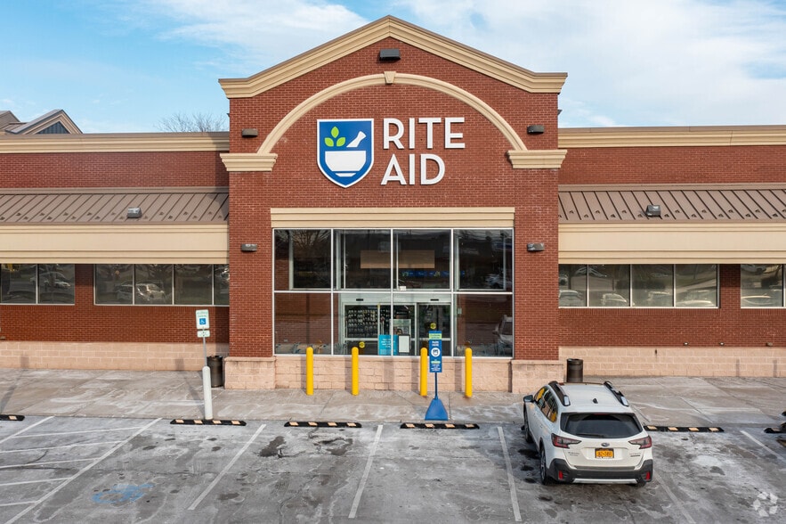 539 N Main St, Canandaigua, NY for sale - Building Photo - Image 3 of 4