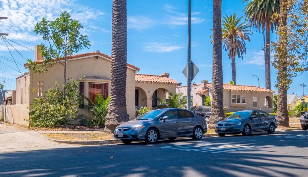 2104 S Cochran Ave, Los Angeles, CA 90016