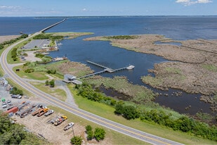 Waterfront Acreage with Dock Space! - Warehouse