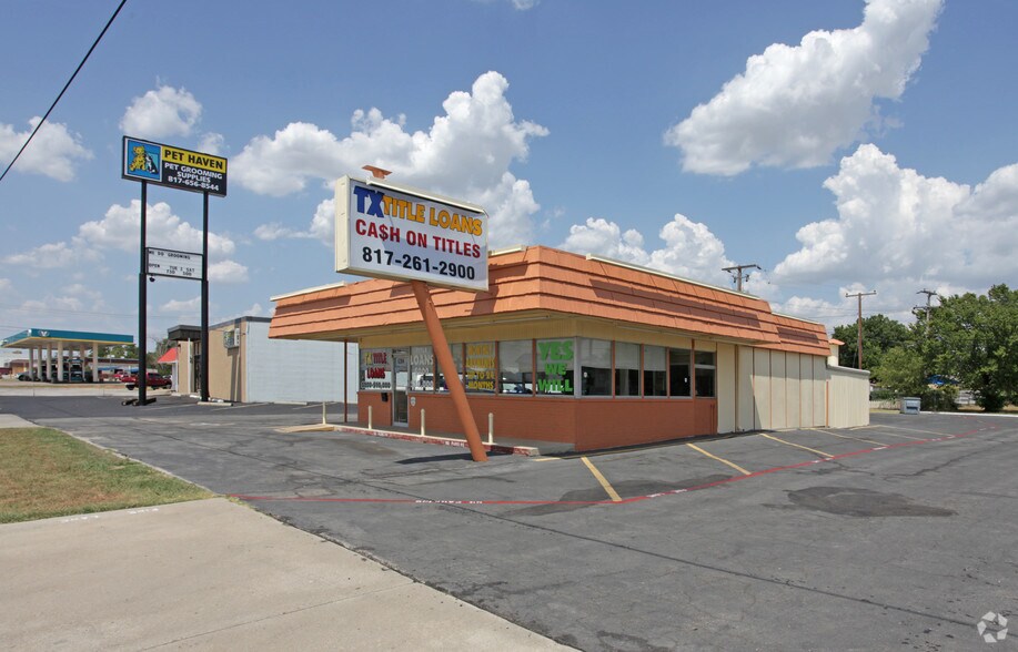 6204 Denton Hwy, Watauga, TX for sale - Building Photo - Image 1 of 1