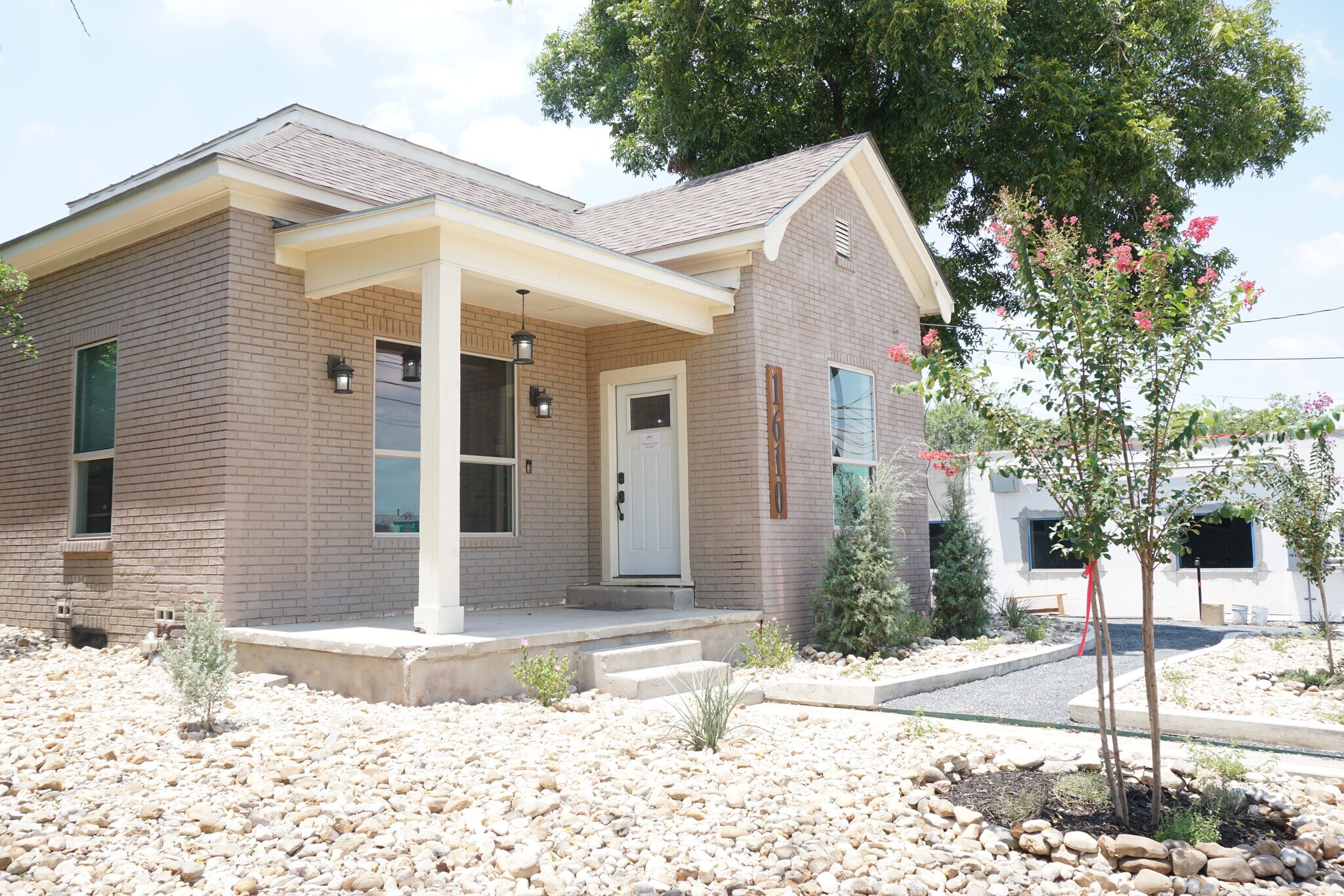 1610 N Interstate 35, San Antonio, TX for sale Building Photo- Image 1 of 1