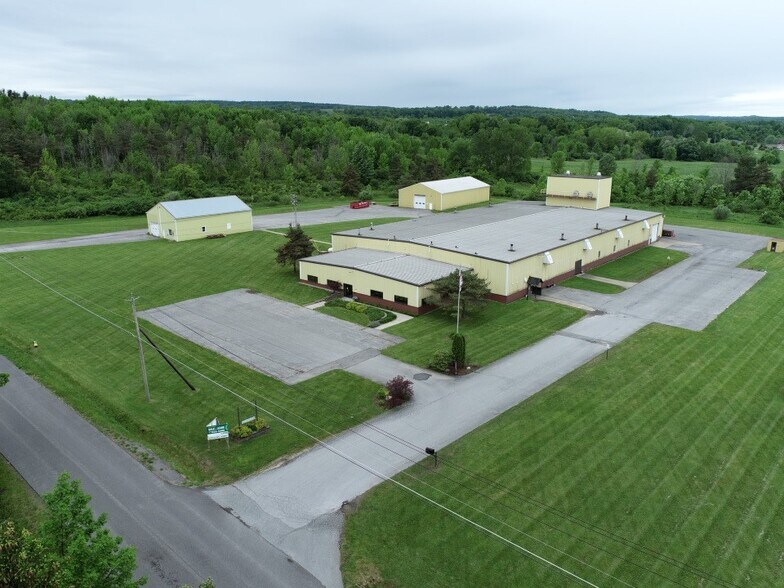 7059 Harp Rd, Canastota, NY for sale - Building Photo - Image 1 of 1